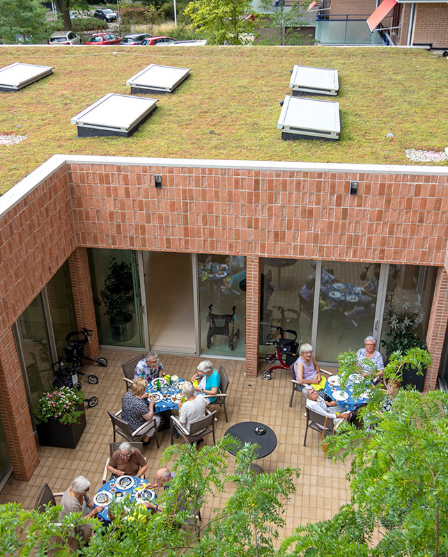 Schouwenhove-binnenplaats-van-bovenaf