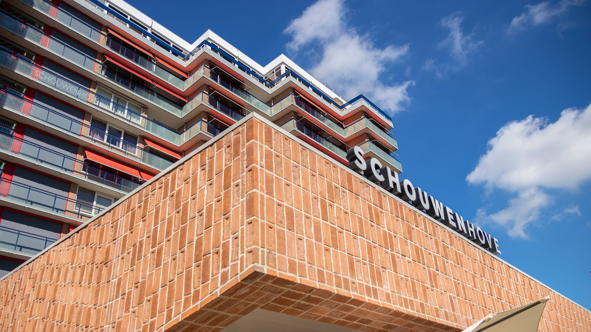 Header_1080_1920 x 10806