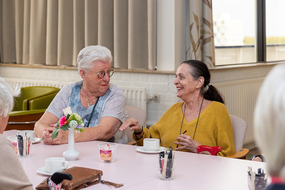 Koffiemoment Leuke activiteiten bij Serviceflat Schouwenhove